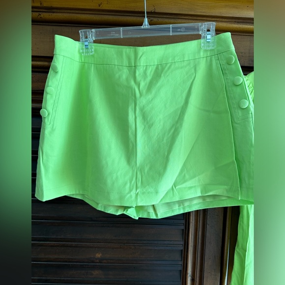 S’EDGE Top and Skorts Size Medium NWT - Picture 3 of 3